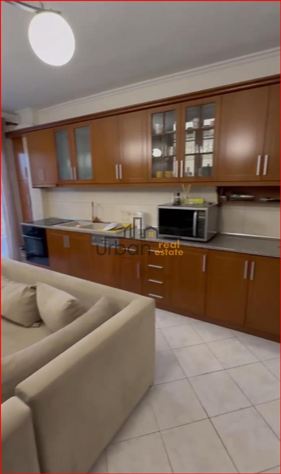 For sale, 2+1 Apartment (converted), Kristal Center, Tirana - €152,000 | 77.9 m²