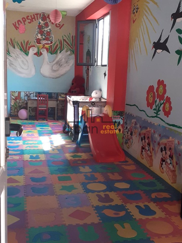Qera, Ambient Biznesi, Yzberisht, Tiranë - 1000€ | 200 m²