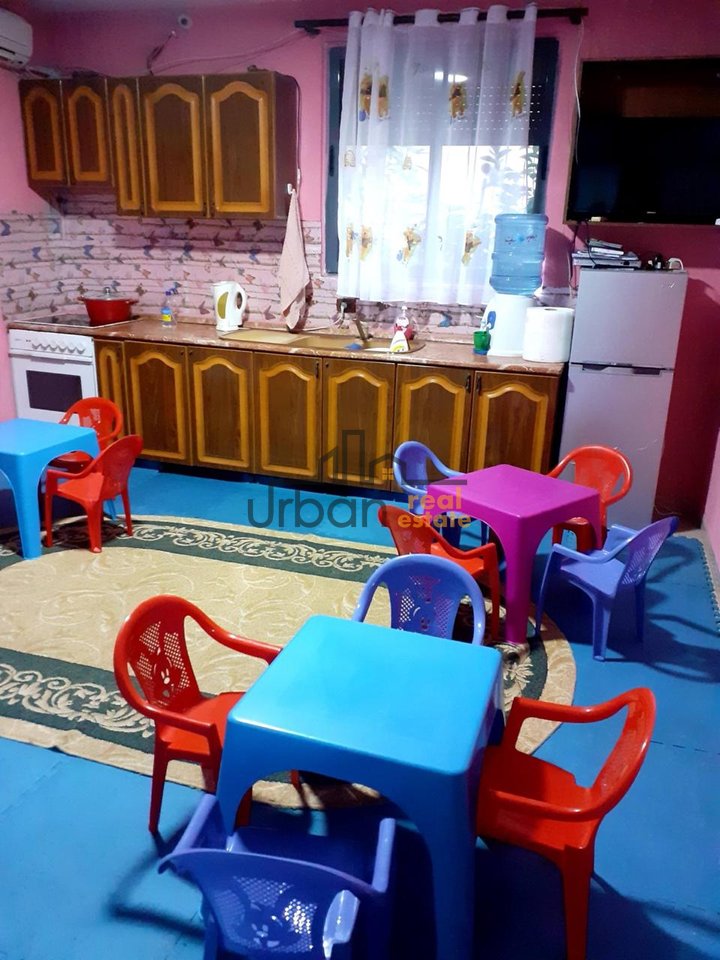Qera, Ambient Biznesi, Yzberisht, Tiranë - 1000€ | 200 m²