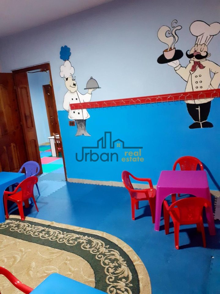 Qera, Ambient Biznesi, Yzberisht, Tiranë - 1000€ | 200 m²