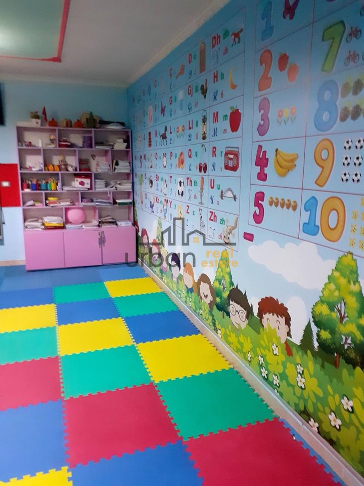 Qera, Ambient Biznesi, Yzberisht, Tiranë - 1000€ | 200 m²