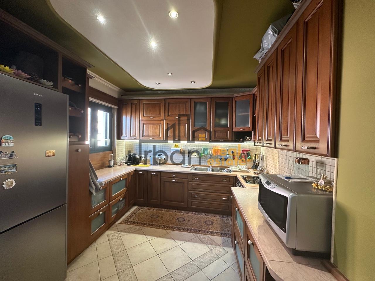 Affitto Appartamento 3+1+2 in Via Barrikadave, Tirana - 3000€ | 200 m²