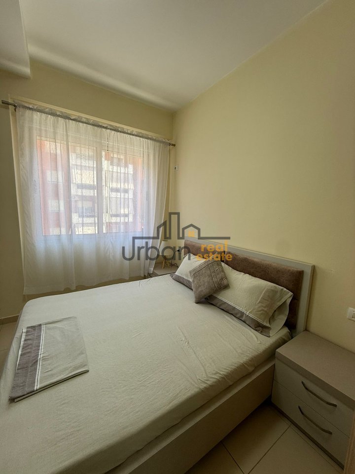 In affitto, Appartamento 1+1, Complesso Golden Park, Tirana - 450€ | 70 m²