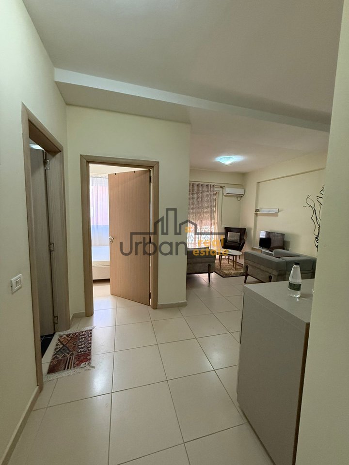 In affitto, Appartamento 1+1, Complesso Golden Park, Tirana - 450€ | 70 m²