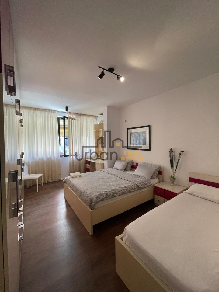 Shitet Apartament 1+1 te Xhamia e Tabakve Tiranë - 130000€ | 60 m²