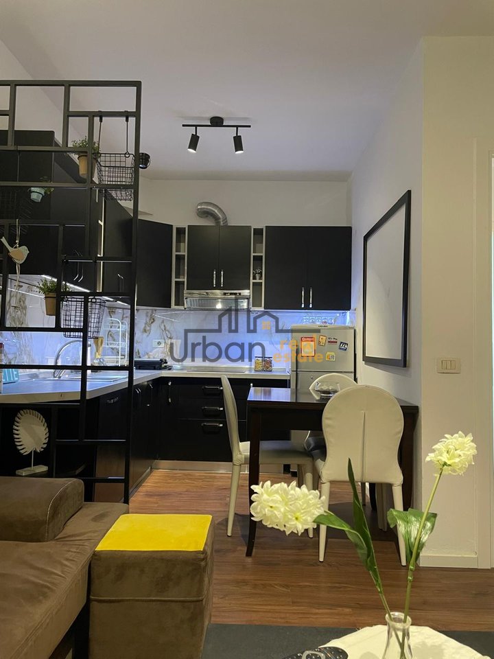 Shitet Apartament 1+1 te Xhamia e Tabakve Tiranë - 130000€ | 60 m²