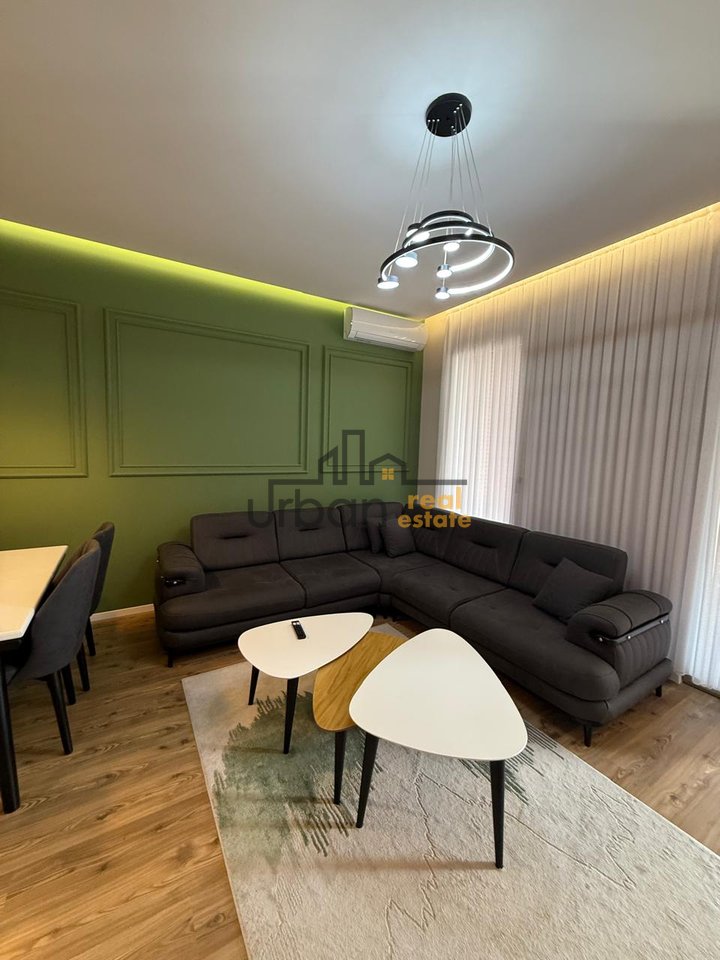 Qera, Apartament 1+1+ Post parkimi, Kompleksi Delijorgji, Tiranë – 1150€ | 70 m²