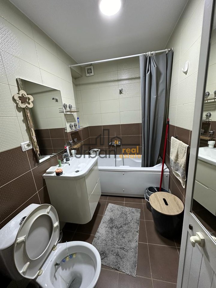 Qera Apartament 2+1+2 te Pazari i Ri, Tiranë - 750€ | 90 m²