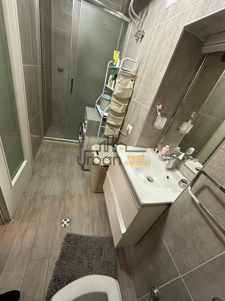 Qera Apartament 2+1+2 te Pazari i Ri, Tiranë - 750€ | 90 m²