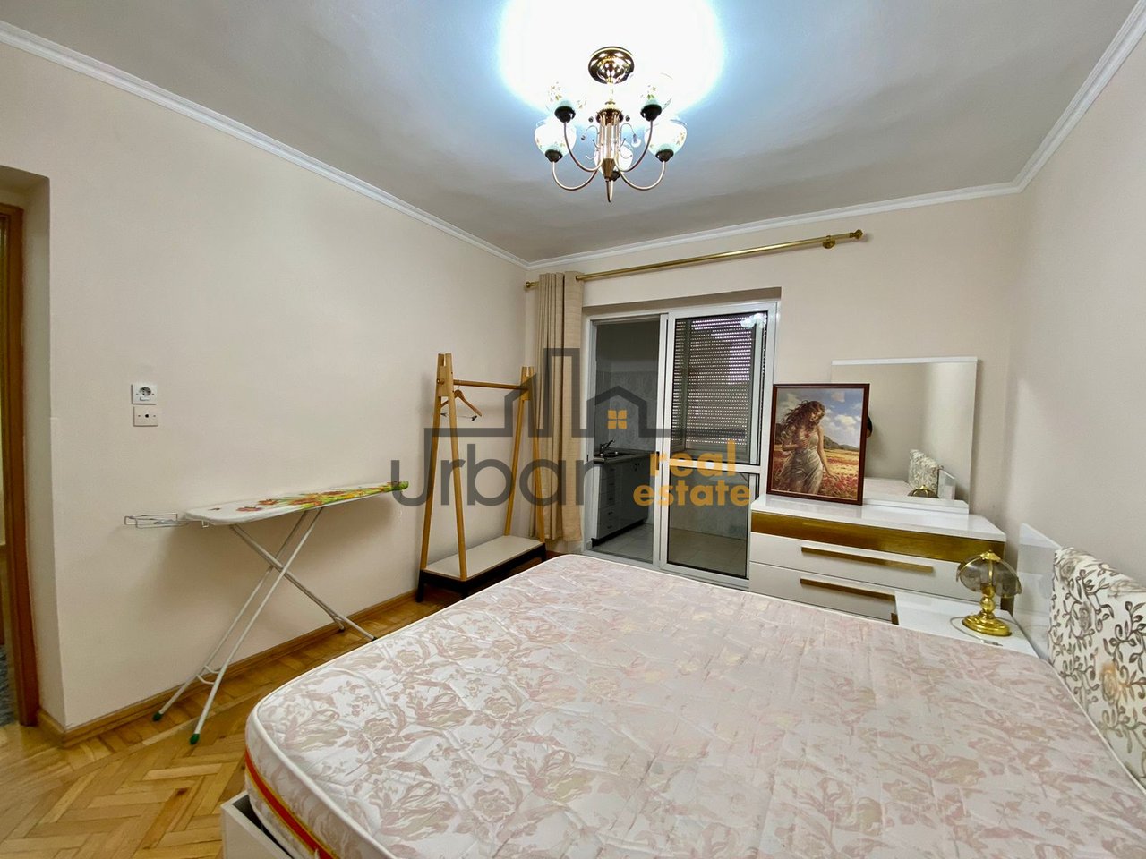 Qera Apartament 2+1+Post Parkimi te Rruga Fortuzi, Tiranë - 700€ | 80 m²