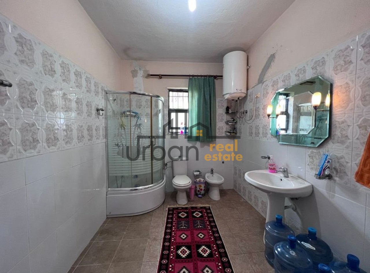 Affitto Casa Privata a Laprakë, Tirana - 450€ | 120m²