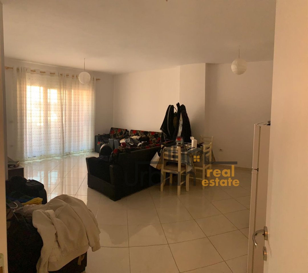 In Vendita, Appartamento 1+1, Vicino a American 3, Tirana - €109.500 | 84,2 m²