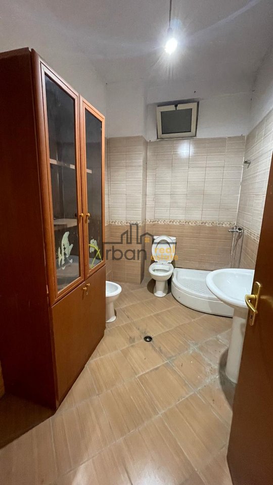 For Sale, Apartment 2+1, Astir, Tirana - €130,000 | 110 m²