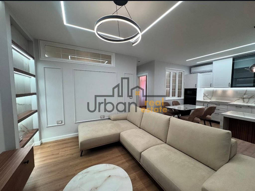 urbanrealestate.al