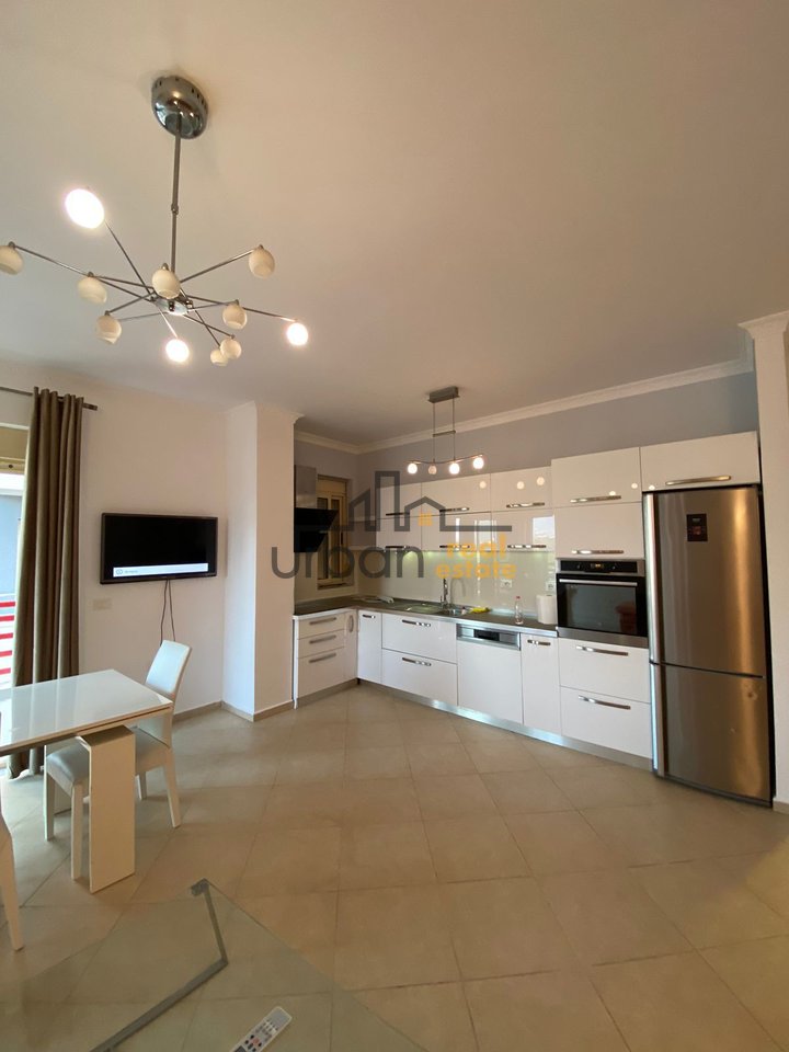 Shitet, Apartament 2+1+Garazh, Liqeni i Thatë, Tiranë - 300000€ | 107,55 m²