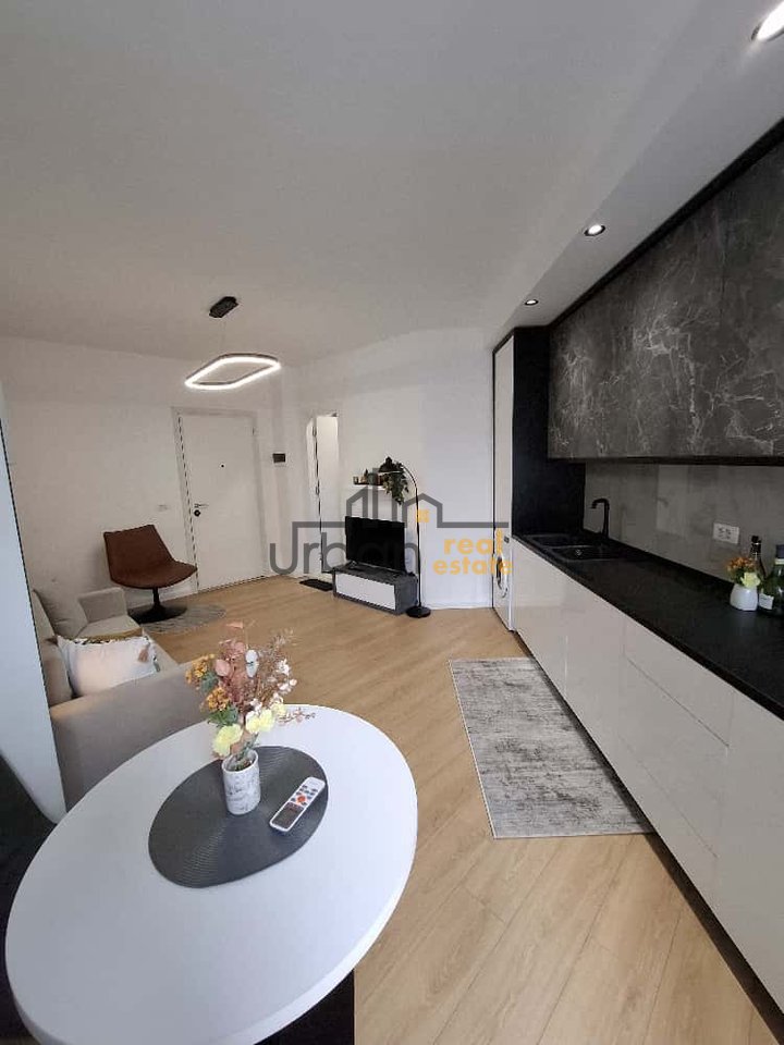 For sale, Studio apartment, Kristal Center, Tirana - €82,000 | 37 m²