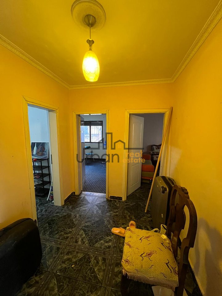 For Rent, Apartment 2+1+2 Shops, Vasil Shanto, Tirana - 1000€ | 130 m²