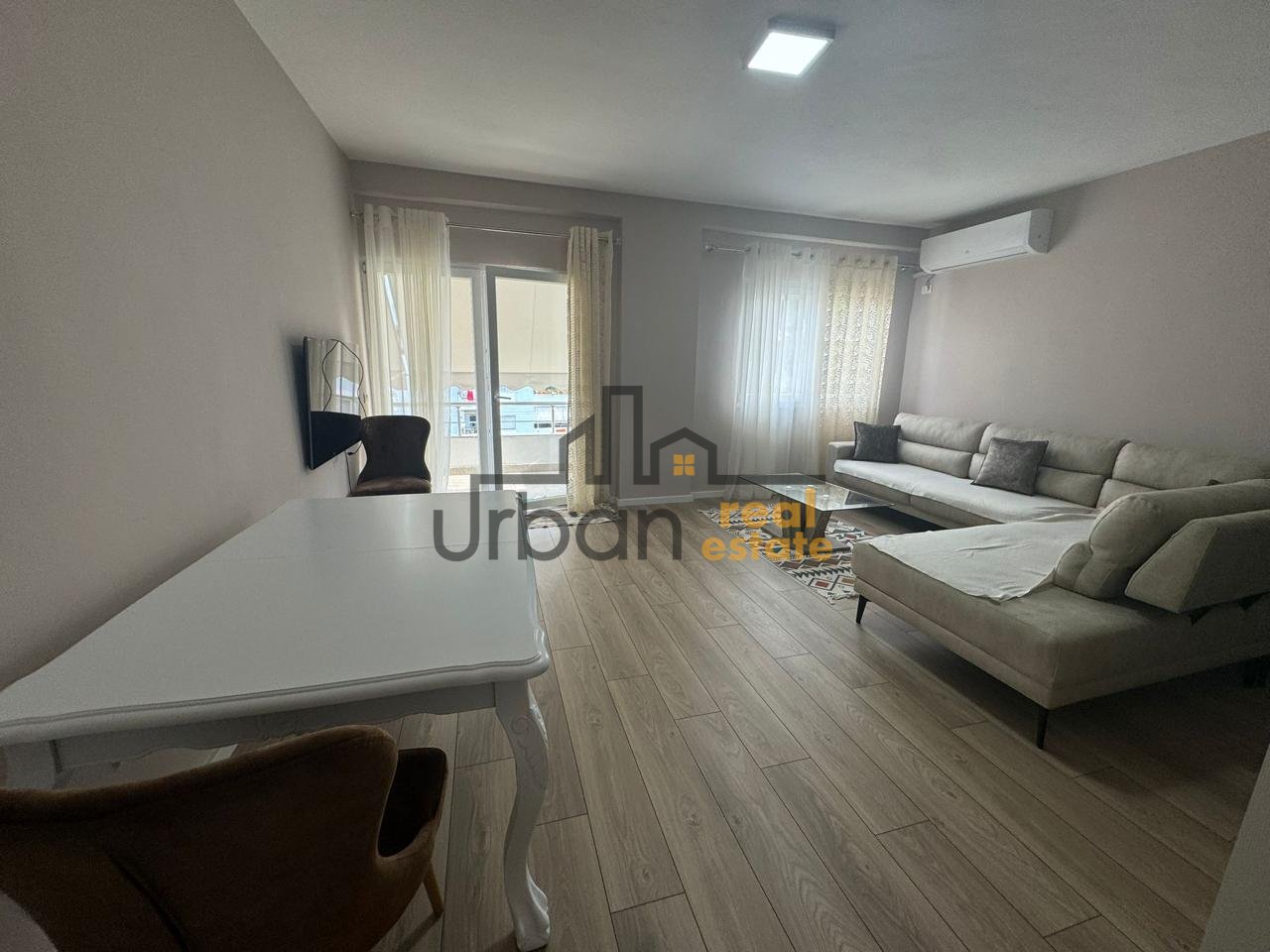 In affitto, Appartamento 2+1, Fresku, Tirana - 400€ | 100 m²