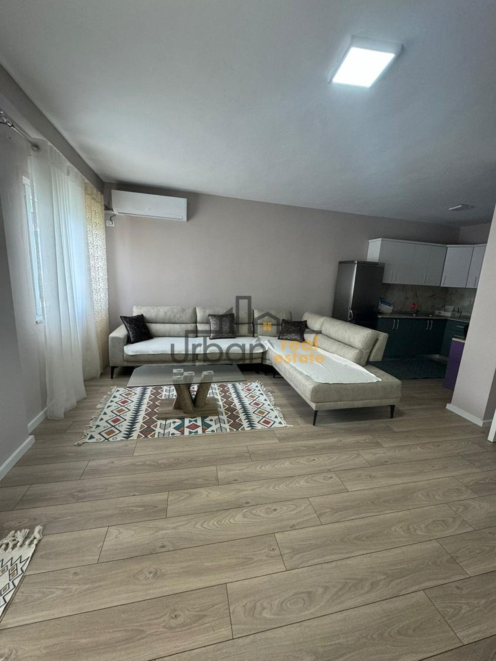 In affitto, Appartamento 2+1, Fresku, Tirana - 400€ | 100 m²