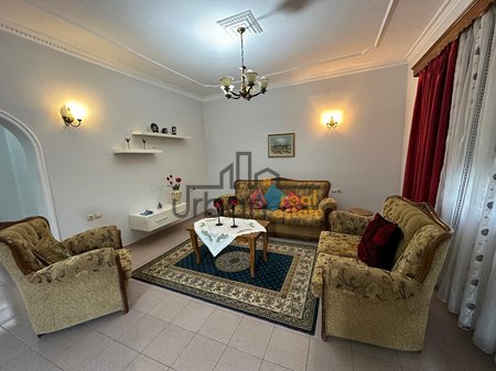 Qera, Apartament 2+1,Inxhinieria e Ndertimit, Tiranë - 550€ | 110 m²