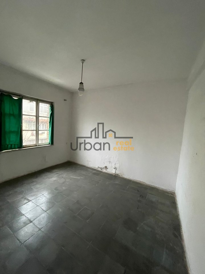 In Vendita, Appartamento 3+1+Ripostiglio, Commissariato N. 4, Tirana - 125.000€ | 95 m²