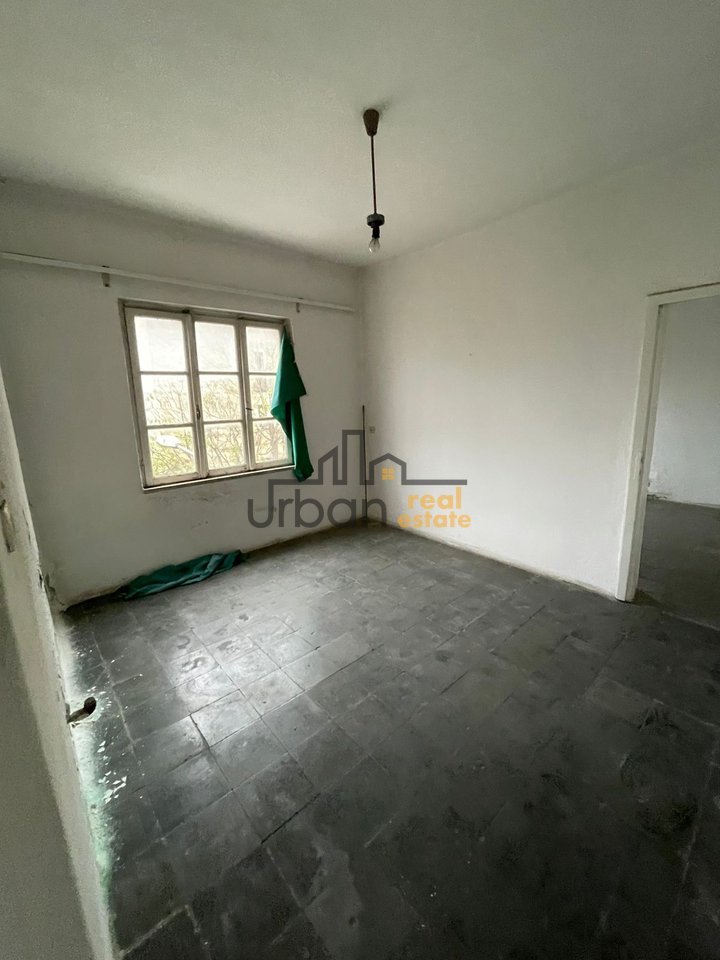 In Vendita, Appartamento 3+1+Ripostiglio, Commissariato N. 4, Tirana - 125.000€ | 95 m²