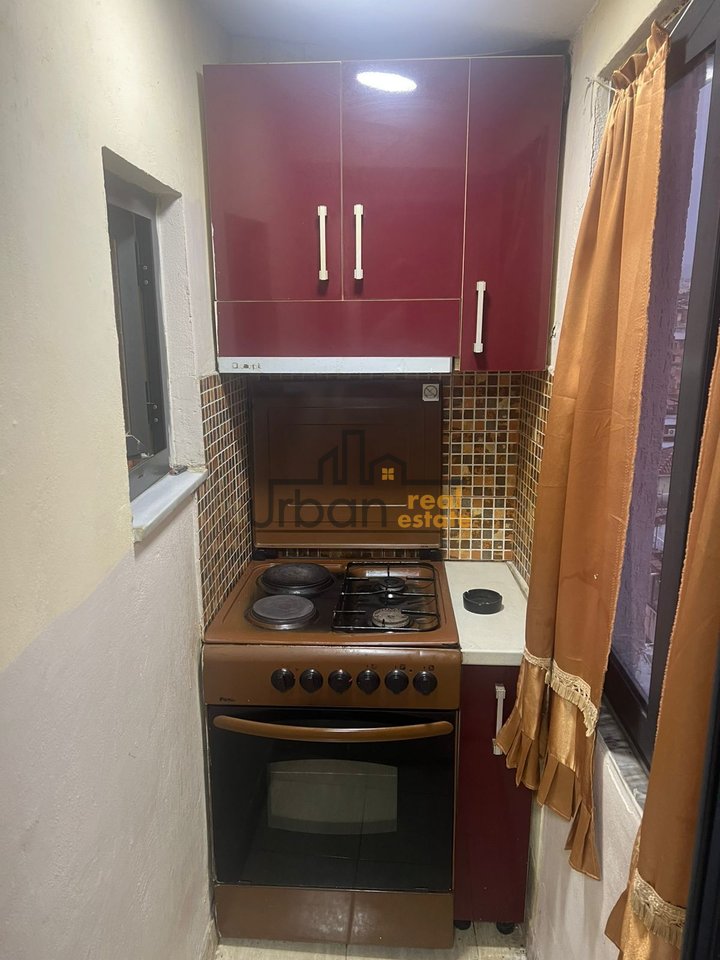 Qera, Apartament 2+1, Te Pediatria , Tiranë - 45.000 Leke| 100 m²