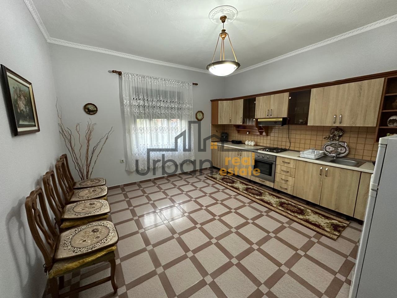 In affitto, Appartamento 2+1, Ingegneria Edile, Tirana - 550€ | 110 m²