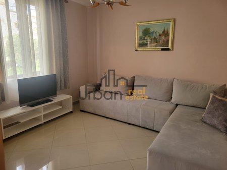Qera, Apartament 1+1,  Oxhaku, Tiranë - 350€ | 60 m²