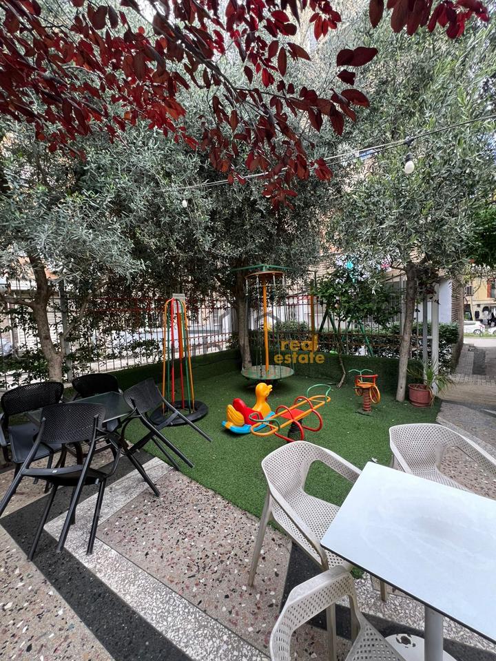 Shitet, Godinë Multifunksionale, pranë Oxhakut, Tiranë - 1.450.000€ | 1000 m²