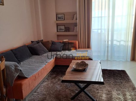 Qera, Apartament 2+1+2, Optika Roma, Pazari i Ri, Tiranë – 800€ | 110 m²