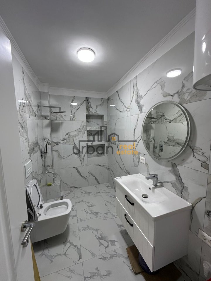 Shitet,  Apartament 2+1+Ambient Gatimi, Xhamlliku, Tiranë - 149,000€ | 76.4 m²