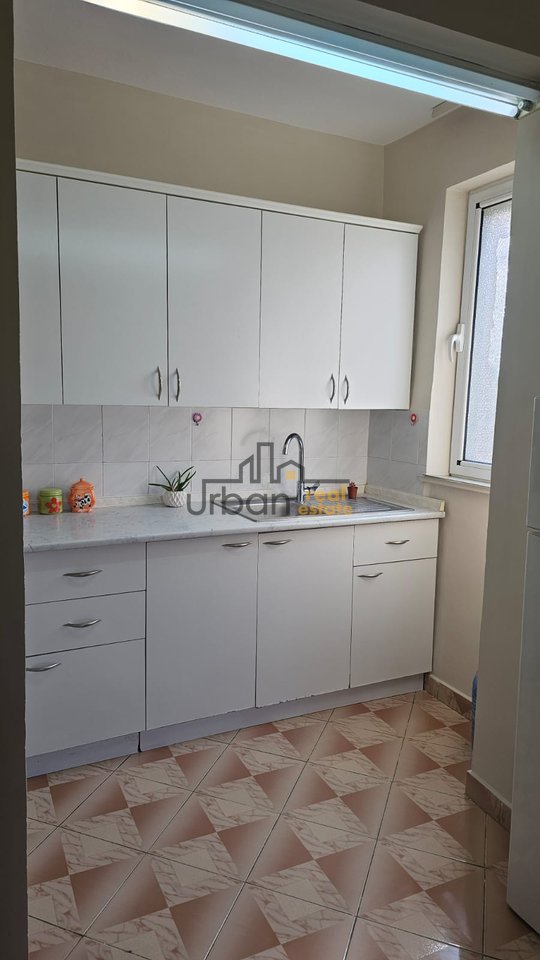Qera, Apartament 2+1, Brryli, Tiranë - 500€ | 75 m²