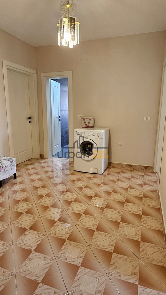 Qera, Apartament 2+1, Brryli, Tiranë - 500€ | 75 m²