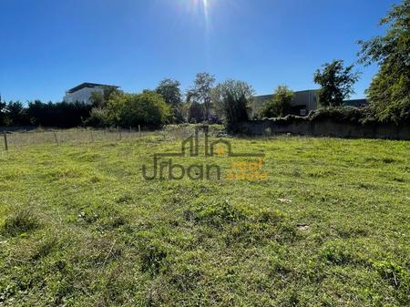 Shitet, Tokë ,Kashar, Tiranë - 15.000.000 Leke| 700 m²