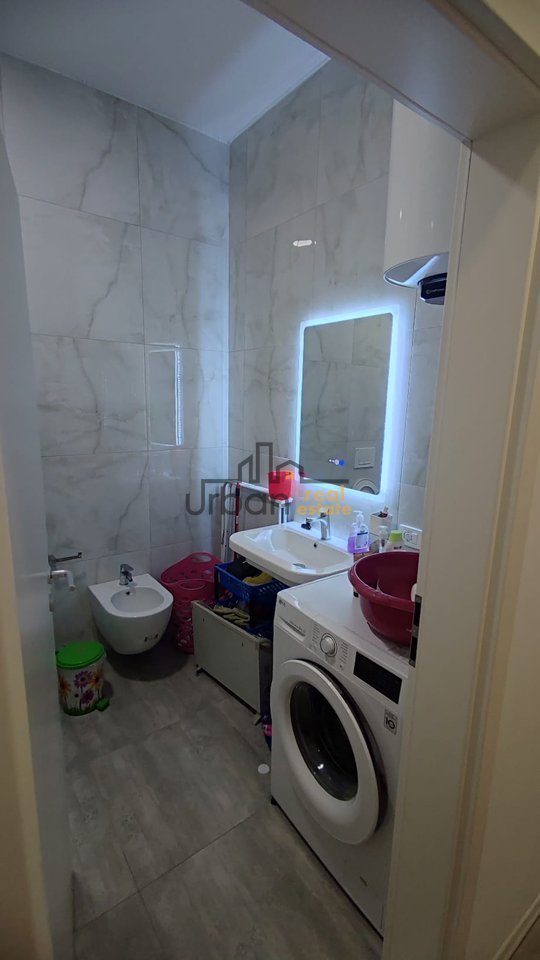 For sale, Apartment 2+1+2+Parking Space, Mangalem Complex, Ali Demi, Tirana - €175,000 (Negotiable) | 99 m²