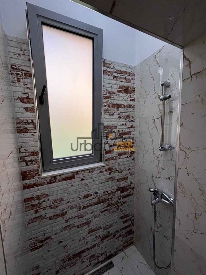 Qera, Zyrë , Medreseja, Tiranë - 500€ | 75 m²