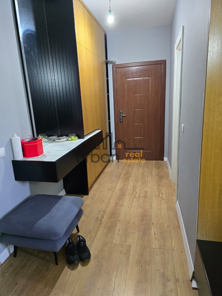 For Rent, Apartment 2+1+Veranda, Yzberish, Tirana - 500€ | 150 m²