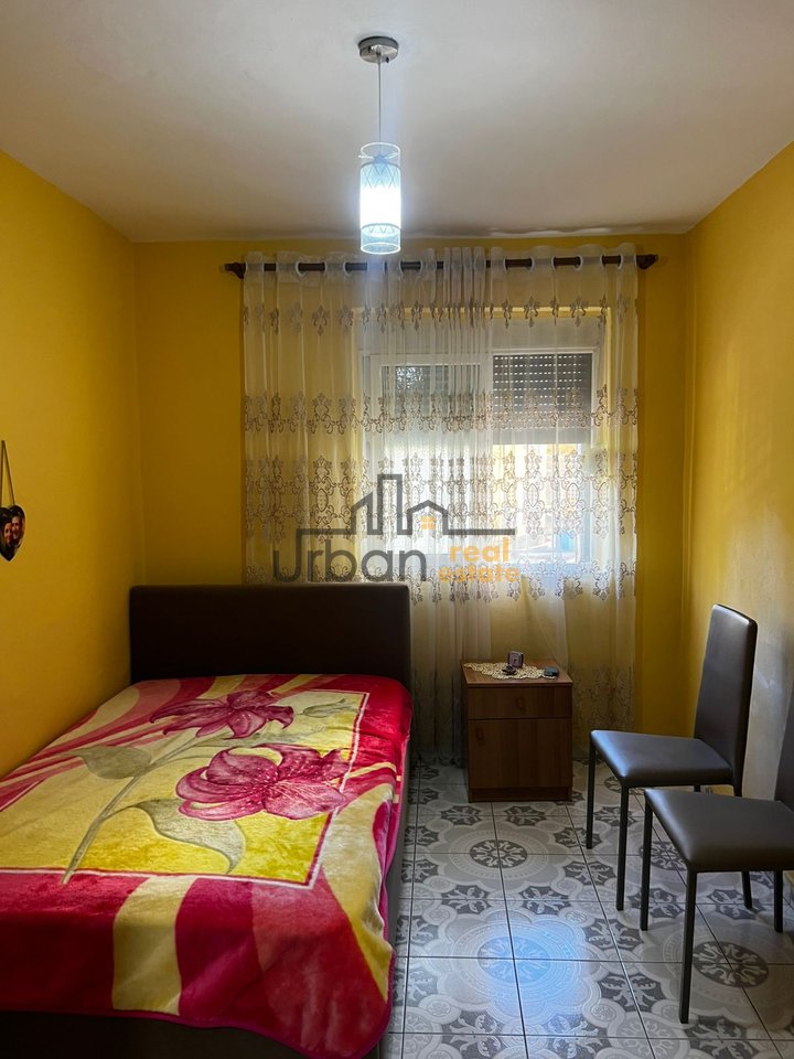 Shitet, Apartament 2+1,  Xhamllik, Tiranë - 130000€ | 65 m²