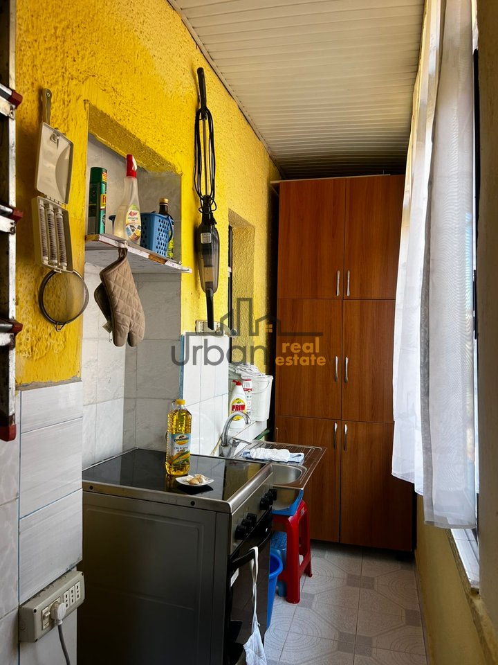 Shitet, Apartament 2+1,  Xhamllik, Tiranë - 130000€ | 65 m²