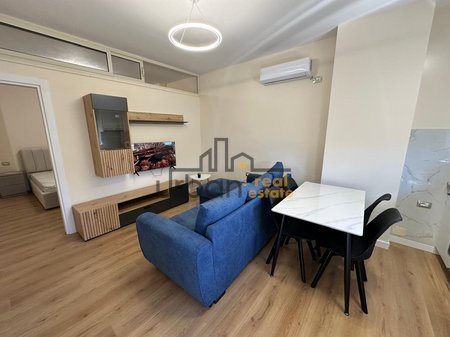 Affitto, Appartamento 1+1+ Posto Auto, Ali Demi, Tirana - 500€ | 65 m²