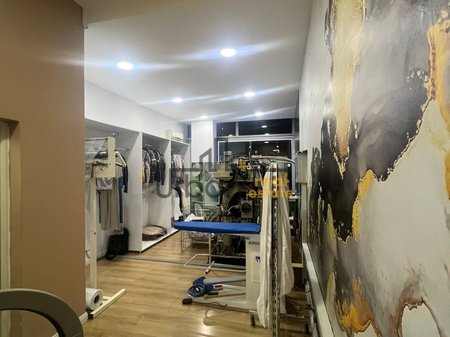 In Vendita, Attività - Lavanderia a Secco, Comune di Parigi, Tirana - €15.000 | 45 m²