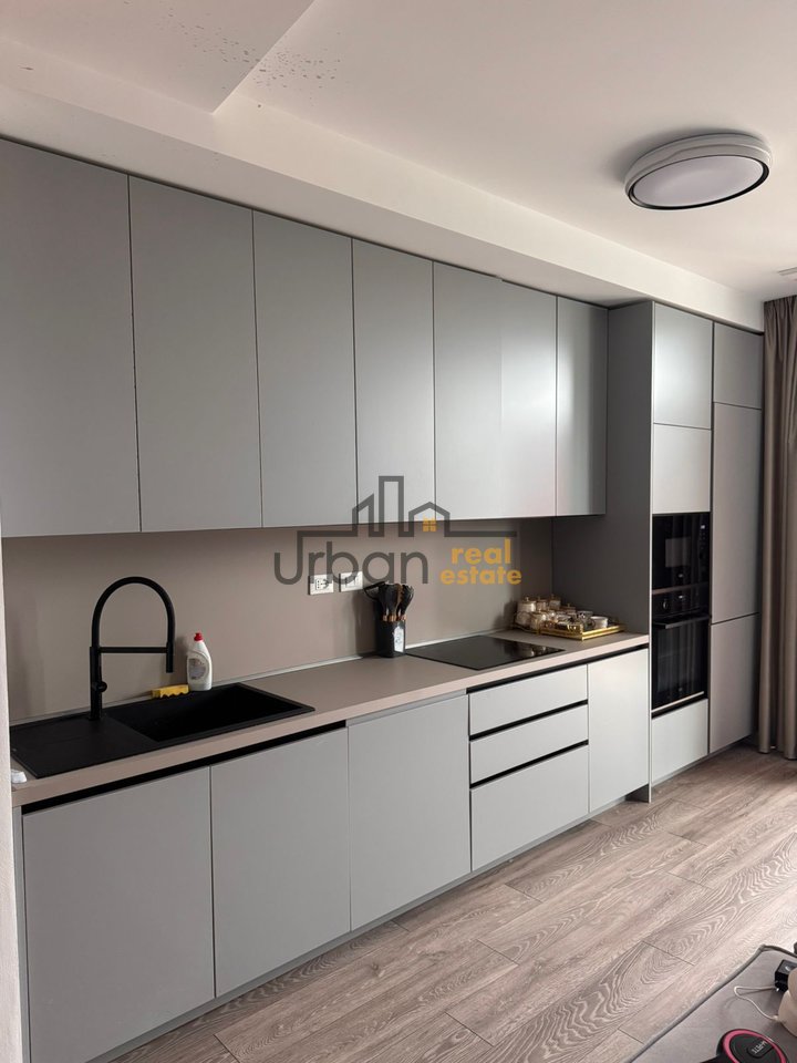 In affitto, Appartamento 2+1, Vista Lago, Tirana - 160.000 leke | 125 m²