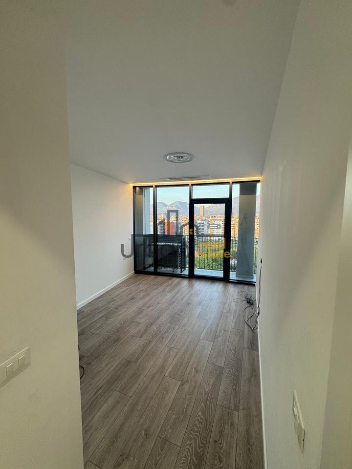 In affitto, Appartamento 2+1, Vista Lago, Tirana - 160.000 leke | 125 m²