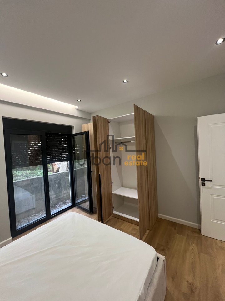 In affitto, Appartamento 1+1, Fresku, Tirana - 400€ | 60 m²