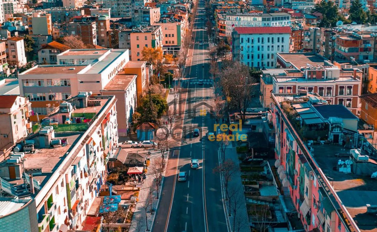 For sale, Parking space, Durrës Street, Tirana - €35,000 | 21 m²