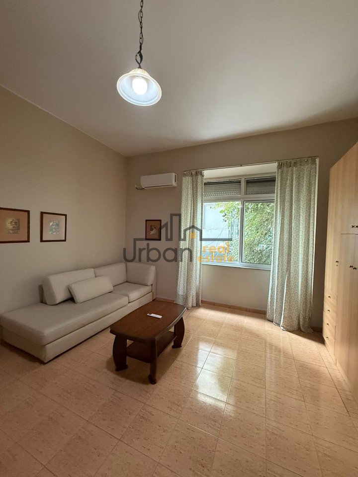 For rent, 1+1 Apartment + Kitchen area, Willson Square, Tirana - 650€ | 70 m²