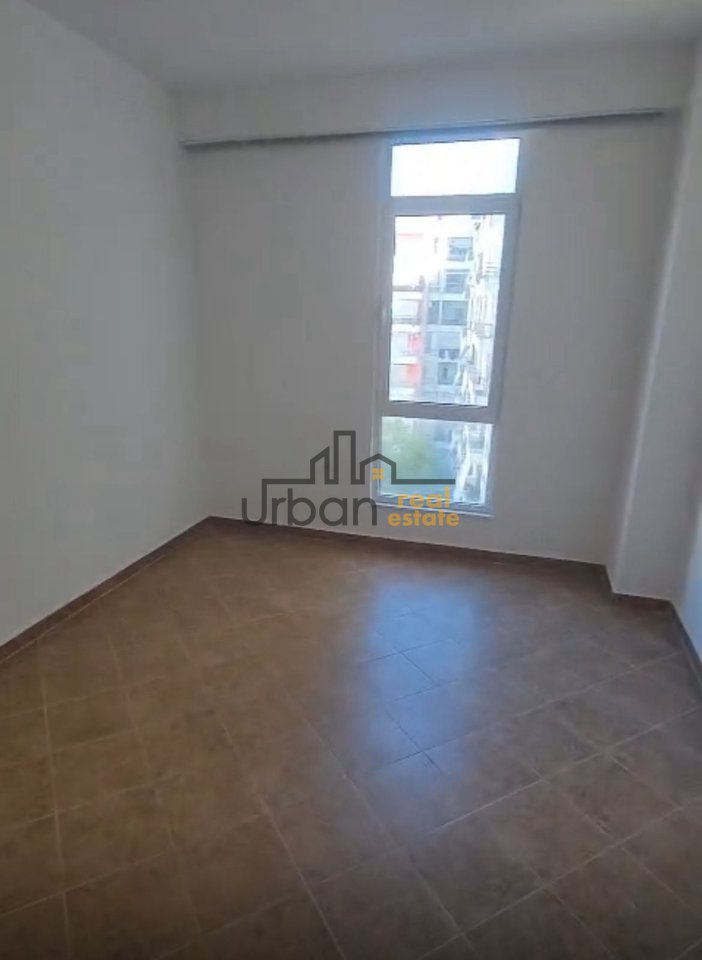 In affitto, Appartamento 2+1+2, Astir, Tirana - €350 | 105 m²
