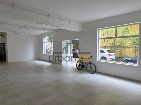 Qera, Dyqan ,Tregu Elektrik, Tiranë - 1500€ | 100 m²