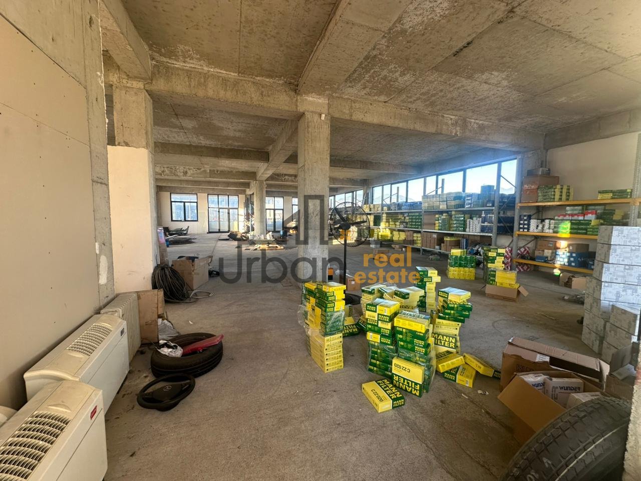 In affitto, Ambiente commerciale, Vicino a Delta Pharma, Tirana - 1000€ | 400 m²